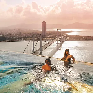 Wyndham Golden Bay 5*, Дананг Вьетнам