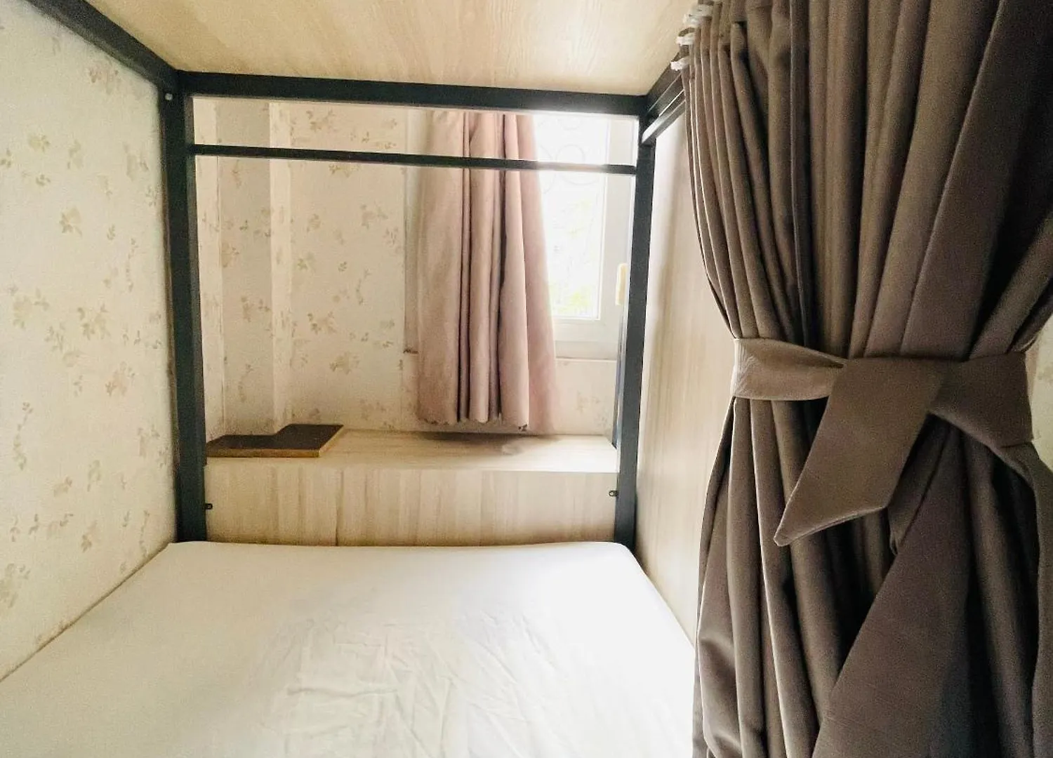 Lataland Hostel Хошимин 0*,  Вьетнам